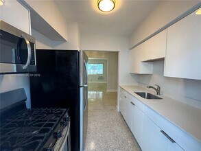 836 81st St in Miami Beach, FL - Building Photo - Building Photo
