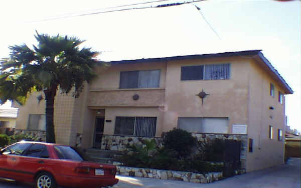 11975 Truro Ave in Hawthorne, CA - Foto de edificio - Building Photo