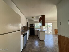 1725 Union St in Schenectady, NY - Building Photo - Building Photo