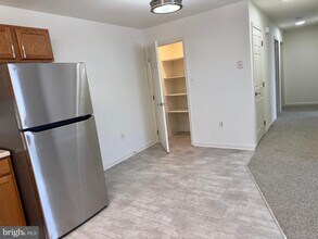10 Sequoia Dr in Berlin, NJ - Building Photo - Building Photo