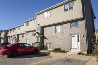 Jewel Drive Apartments in Ames, IA - Building Photo - Building Photo