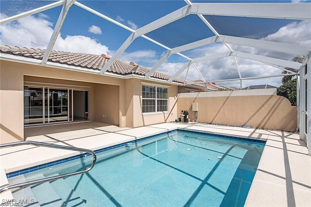 7872 Umberto Ct in Naples, FL - Building Photo