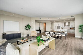 2910 W Barcelona St in Tampa, FL - Building Photo - Building Photo
