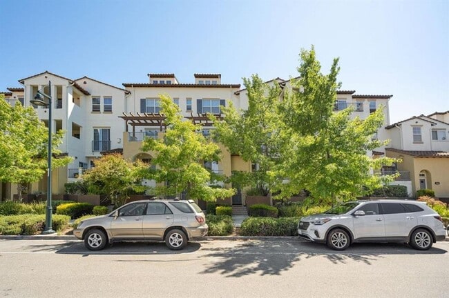 3632 Finnian Way in Dublin, CA - Building Photo - Building Photo