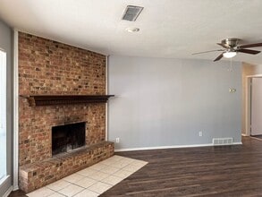 53391 Spanish Trail in Irving, TX - Building Photo - Building Photo
