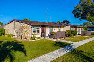 Eastwood Apartments in Haines City, FL - Building Photo - Primary Photo