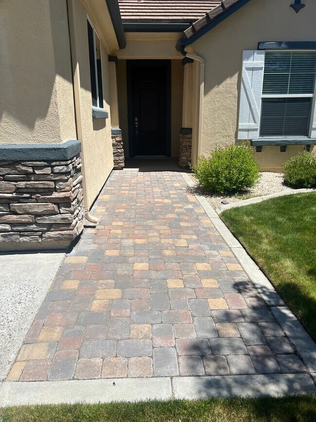 1790 Trail Creek Way in Reno, NV - Building Photo - Building Photo