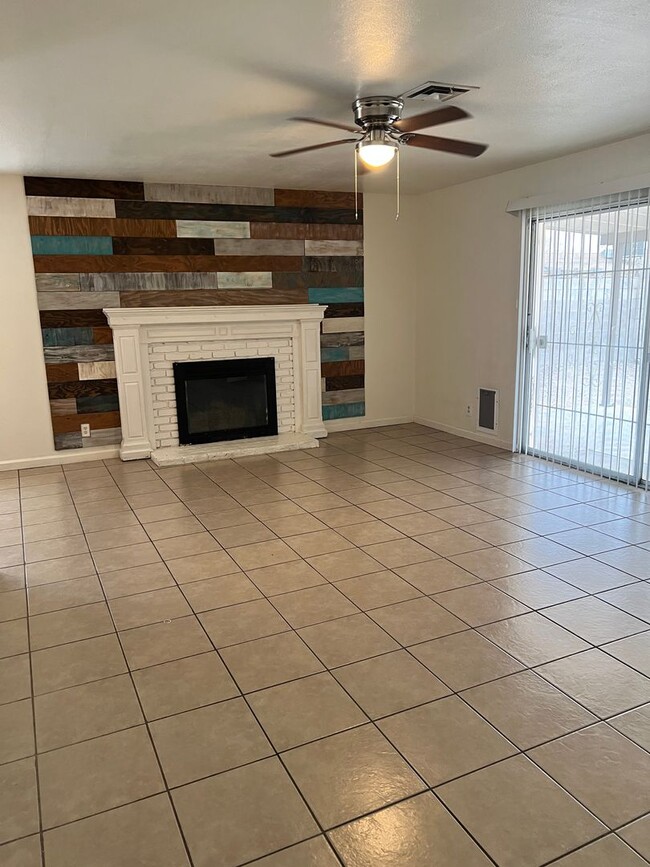 79 Constitution Ave in Henderson, NV - Building Photo - Building Photo