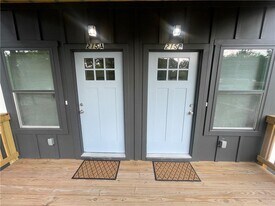 215 Anderson Ave NW in Atlanta, GA - Building Photo