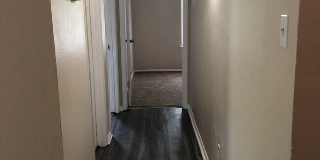 612 Londonderry Ln in Denton, TX - Building Photo - Building Photo