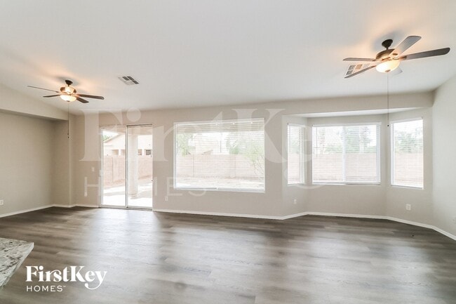 7552 W State Ave, Unit 405 in Glendale, AZ - Building Photo - Building Photo