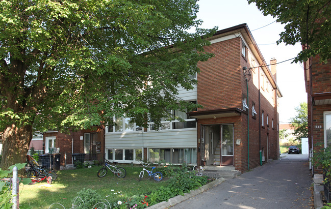 346-348 Hopewell Ave in Toronto, ON - Building Photo - Primary Photo