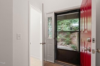 403 Broad Leaf Cir, Unit 403 in Raleigh, NC - Building Photo - Building Photo