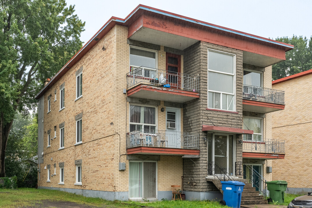 780 De La Sapinière-Dorion Rue E in Québec, QC - Building Photo