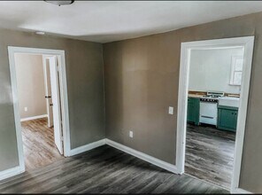 902 W Dunbar St in Shawnee, OK - Building Photo - Building Photo