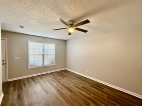 614 E Parker St in Graham, NC - Building Photo - Building Photo