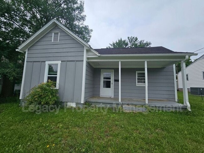 property at 1111 N Mebane St