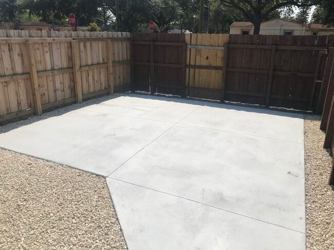 property at 1185 NW 125th St