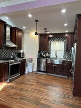 206-10 Whitehall Terrace in Queens, NY - Building Photo - Building Photo