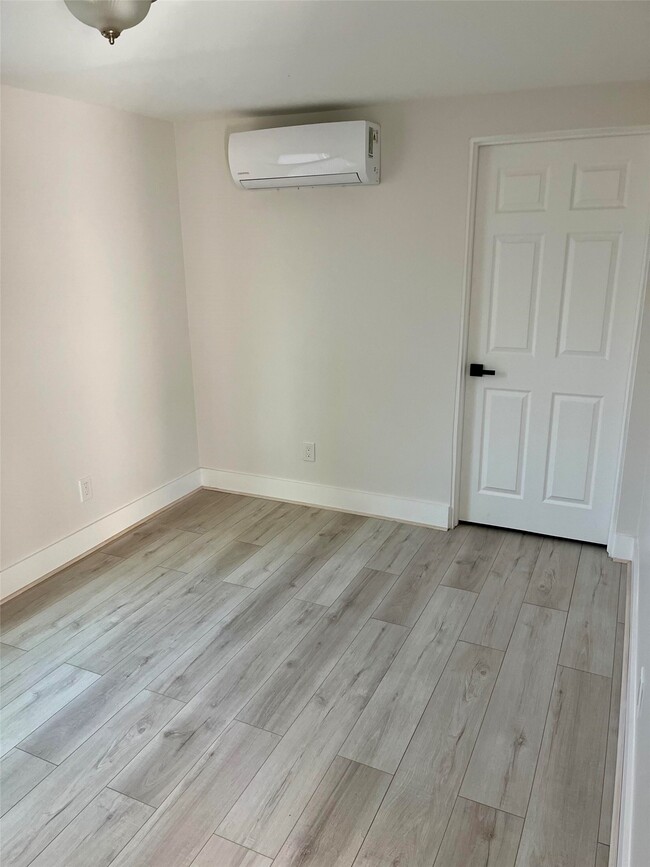 7201 Helmers St in Houston, TX - Building Photo - Building Photo