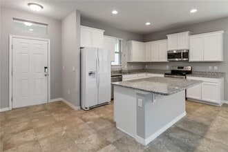 16242 Outlook Shore Alley in Winter Garden, FL - Foto de edificio - Building Photo