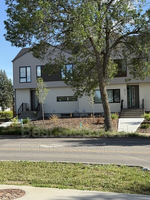 8313-8376 76 Ave NW in Edmonton, AB - Building Photo - Building Photo