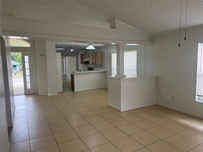 652 Whitetail Loop in Apopka, FL - Foto de edificio - Building Photo