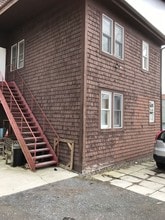 808 E Seneca St in Ithaca, NY - Foto de edificio - Building Photo