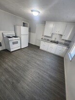 2108 Clinton St, Unit 1 in Cheektowaga, NY - Building Photo