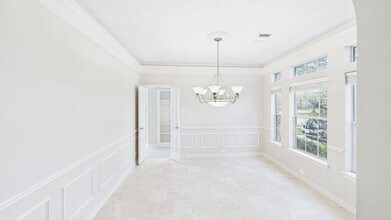 5923 Serrano Terrace Ln in Houston, TX - Building Photo - Building Photo