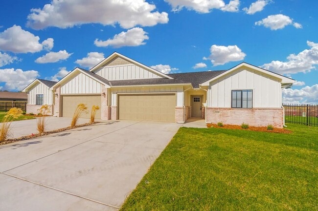2159 W Elk Ridge Ave in Goddard, KS - Foto de edificio - Building Photo