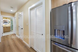 7671 Quakertown Ave in Los Angeles, CA - Building Photo - Building Photo