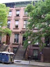 14 W 123rd St in New York, NY - Foto de edificio - Building Photo