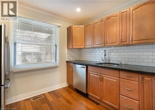 85 Albright Rd in Hamilton, ON - Building Photo - Building Photo