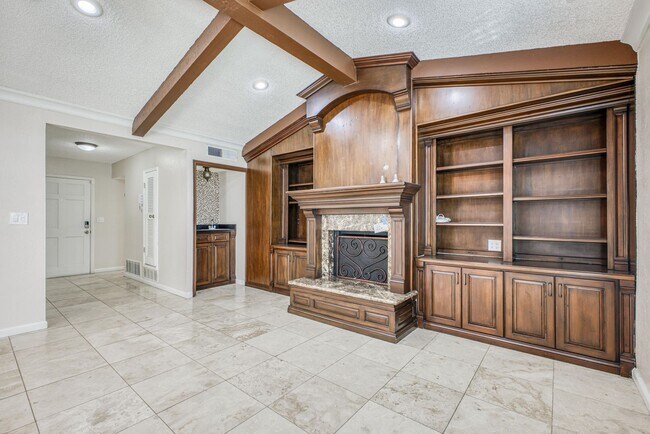 724 Dulce Tierra Dr in El Paso, TX - Building Photo - Building Photo