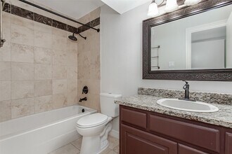 13109 Burninglog Ln in Dallas, TX - Building Photo - Building Photo