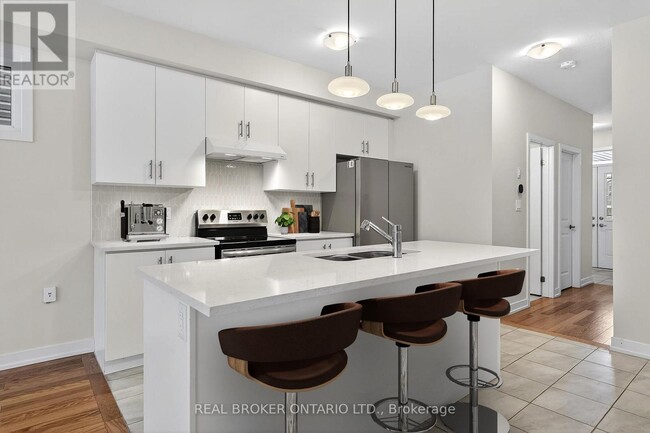 property at 42 Sunflower Cres