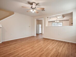 2002 Nogales Trail in Austin, TX - Building Photo - Building Photo