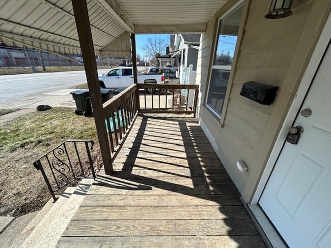 219 Oberlin Rd in Elyria, OH - Building Photo - Building Photo