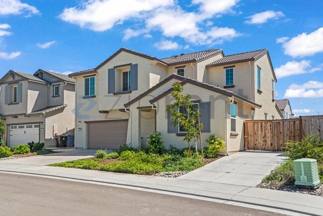 3286 Deer Oak Street in Manteca, CA - Building Photo - Building Photo