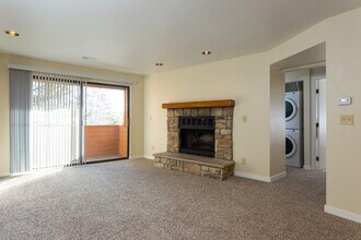 4286 S Salida Way in Aurora, CO - Building Photo - Building Photo