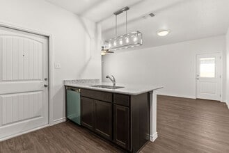 5300 Rose Gdn Lp in Killeen, TX - Foto de edificio - Building Photo