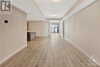 345 Olivenite Private in Ottawa, ON - Building Photo - Building Photo
