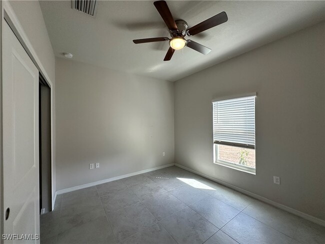 property at 3421 W Gator Cir