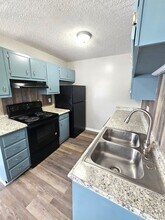 4510 Hutton Rd in Knoxville, TN - Foto de edificio - Building Photo