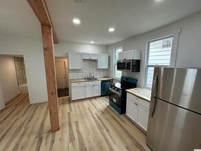 836 Adams St in Quincy, IL - Building Photo - Building Photo