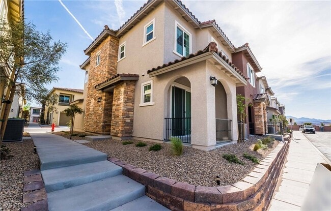 property at 25 Barbara Ln