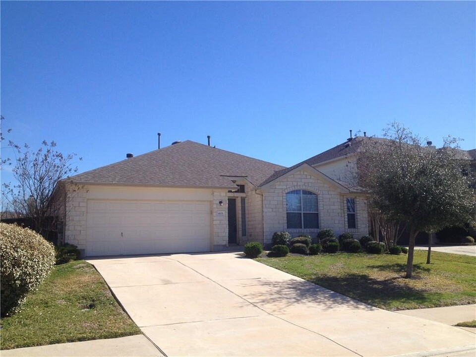 4105 Meadow Bluff Way in Round Rock, TX - Building Photo