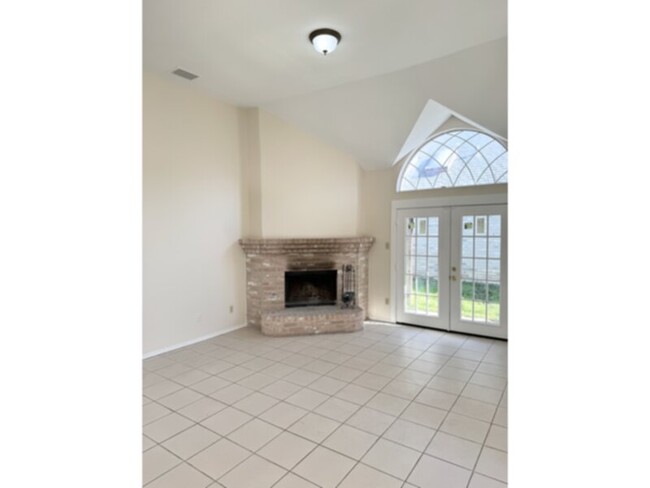 1405 Brookfield Dr in Rowlett, TX - Building Photo - Building Photo