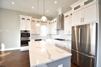 4317 S Forrestville Ave in Chicago, IL - Building Photo - Building Photo